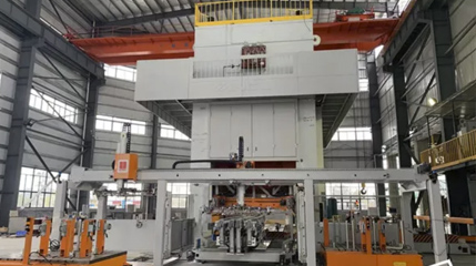 媒體關(guān)注：德展鈑金：訂單多人手緊張，投入自動(dòng)化設(shè)備提升生產(chǎn)效能